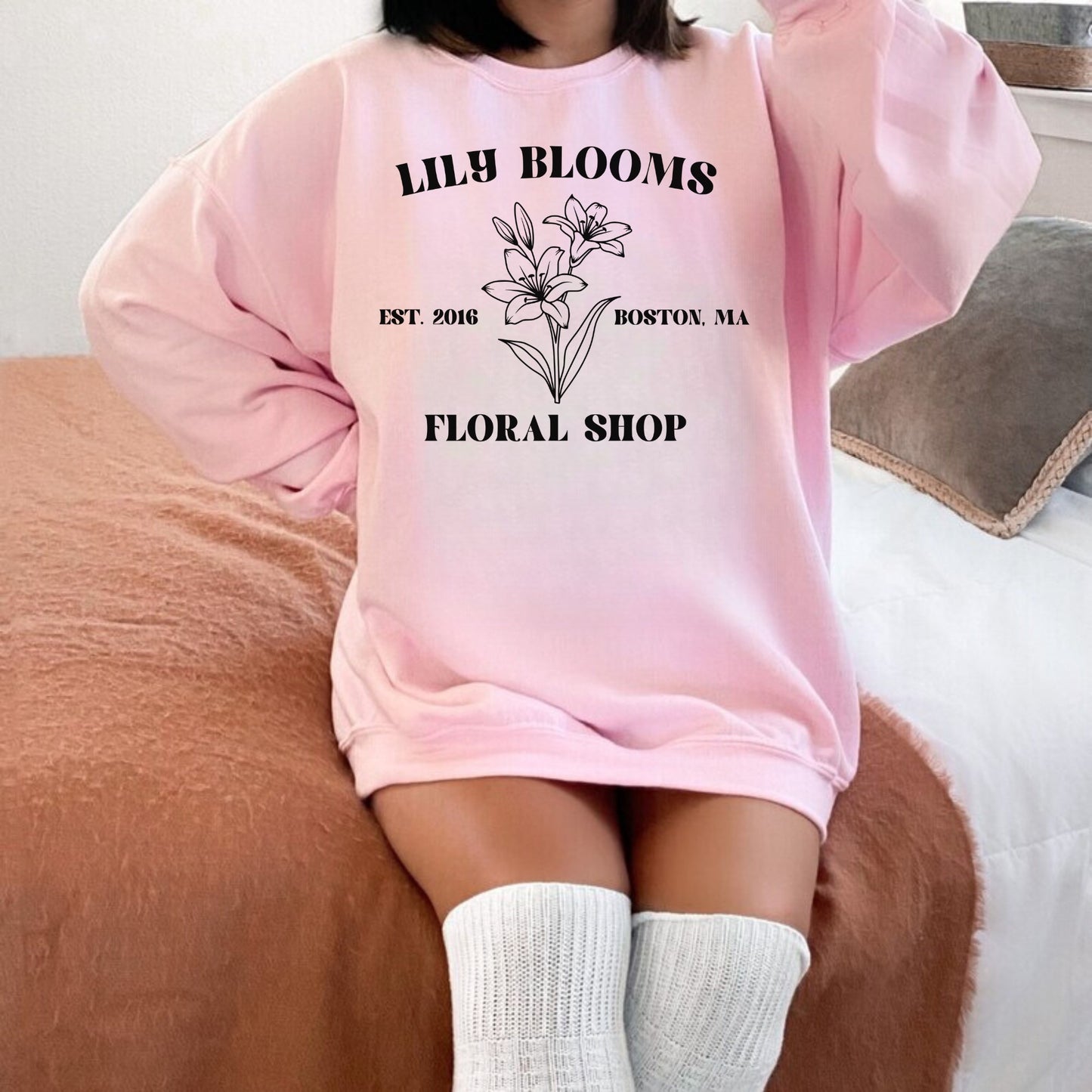 Attention all booktroverts and bookish fashionistas! Show off your love for spicy books and the hit novel "It Ends with Us" with our "Lily Blooms Flower Shop" crewneck sweatshirt. Whether you're curling up with a good book or showing off your love for literature on Booktok, our "Lily Blooms Flower Shop" sweatshirt is the perfect choice. And with its playful nod to the popular novel "It Ends with Us", it's sure to catch the eye of fellow book lovers everywhere.