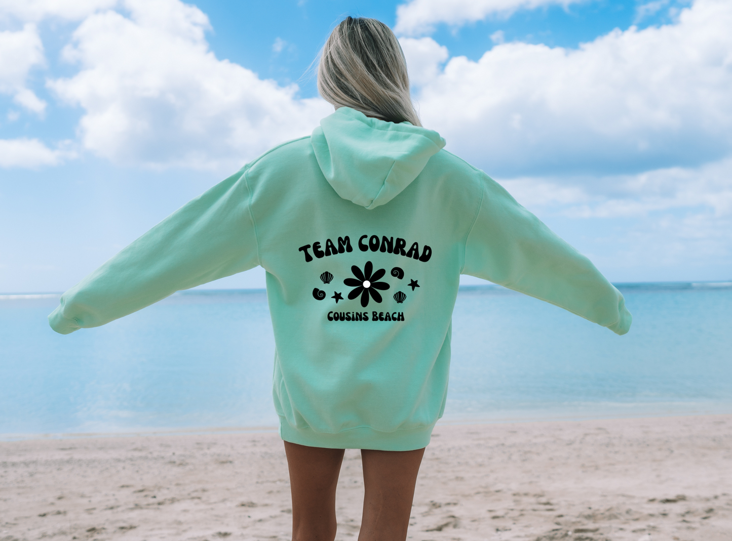 "The Summer I Turned Pretty" hoodie sweatshirt featuring a book-inspired design. A cozy and stylish sweatshirt perfect for book nerds and fans of the popular novel. Embrace the "The Summer I Turned Pretty" aesthetic with this comfortable hoodie sweatshirt, ideal for book lovers and BookTok enthusiasts.